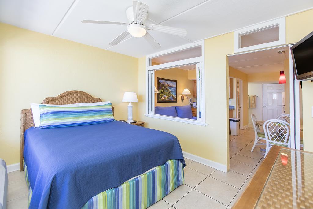 Fantasy Island - Daytona Beach Shores Aparthotel Bagian luar foto
