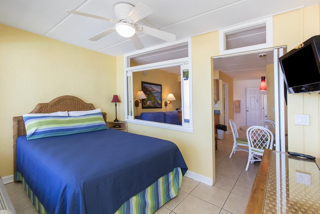 Fantasy Island - Daytona Beach Shores Aparthotel Bagian luar foto
