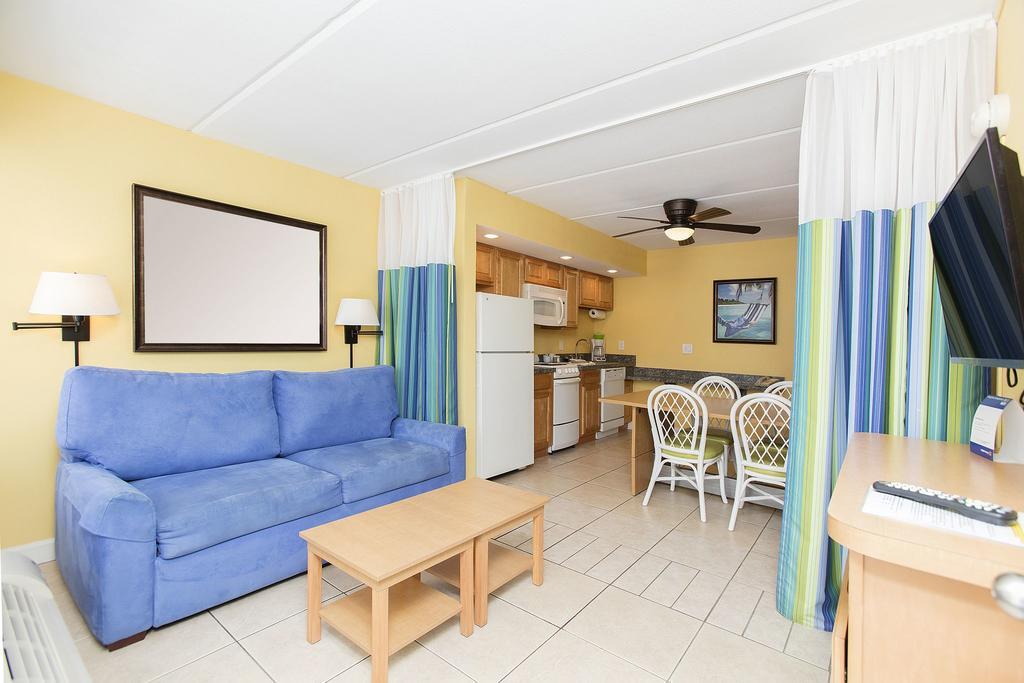 Fantasy Island - Daytona Beach Shores Aparthotel Bagian luar foto