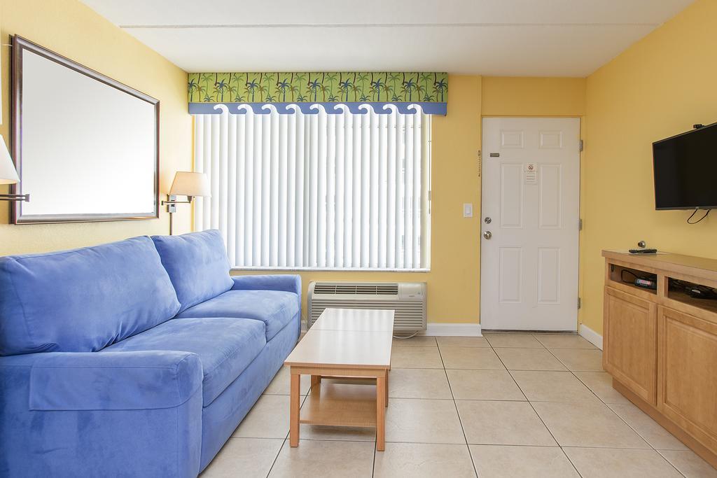 Fantasy Island - Daytona Beach Shores Aparthotel Bagian luar foto